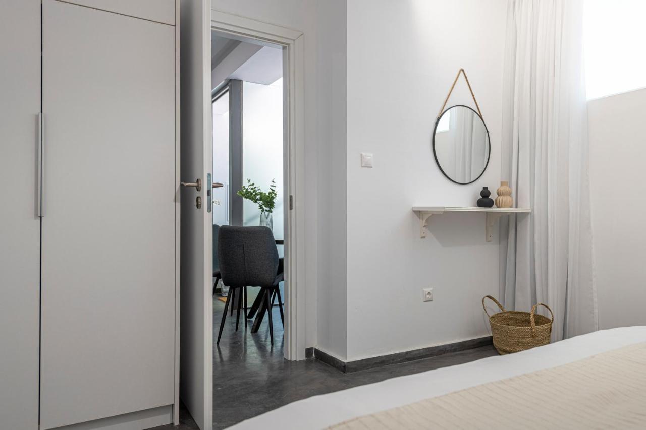 Phaedrus Living: City Center Luxury Flat Loukianou Афіни Екстер'єр фото